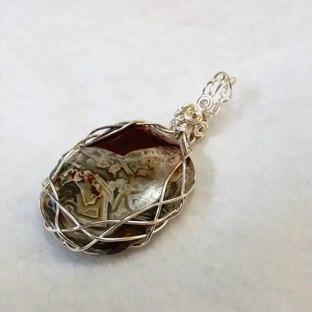 Necklace Crazy Lace Agate Pendant with Chain